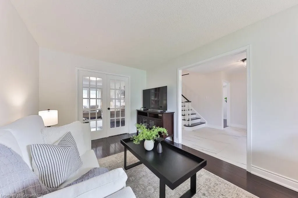 296 Evergreen Crescent