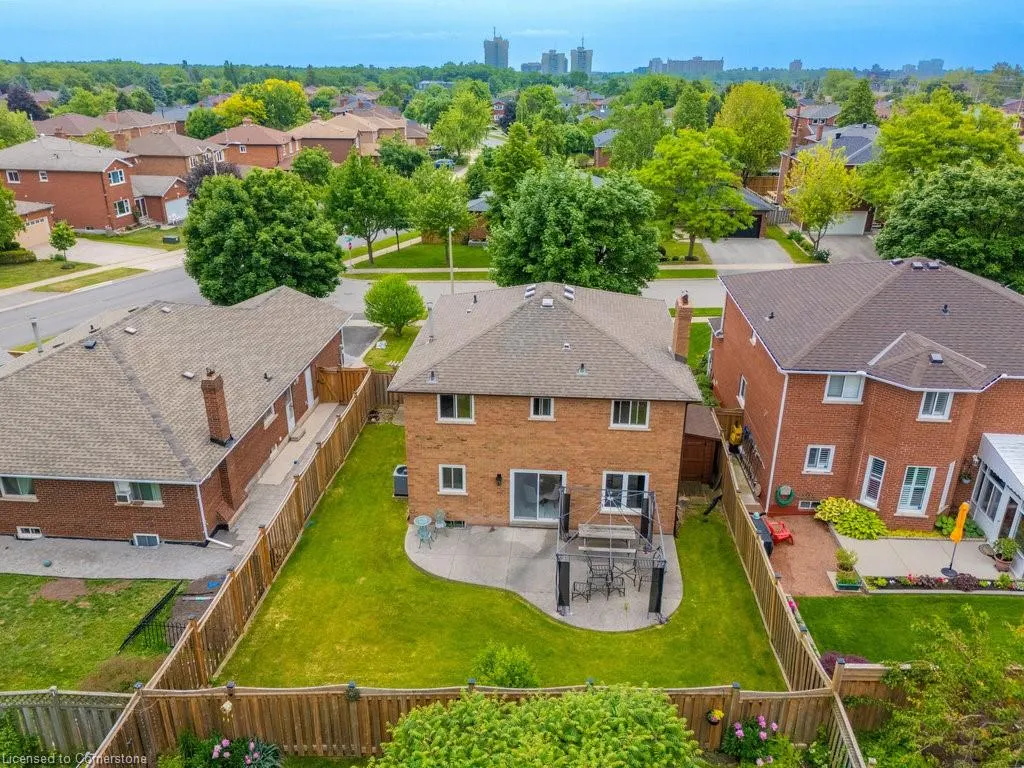 296 Evergreen Crescent