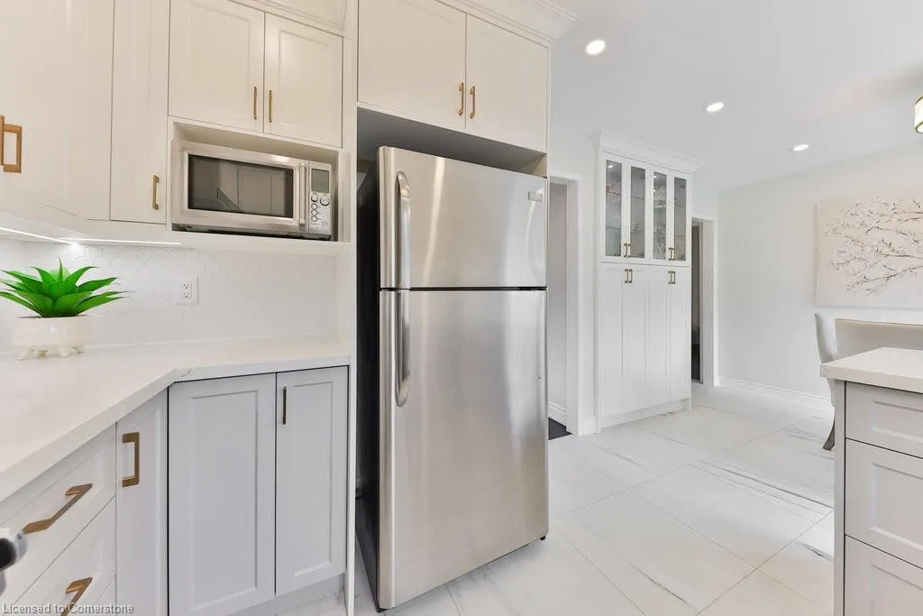 296 Evergreen Crescent