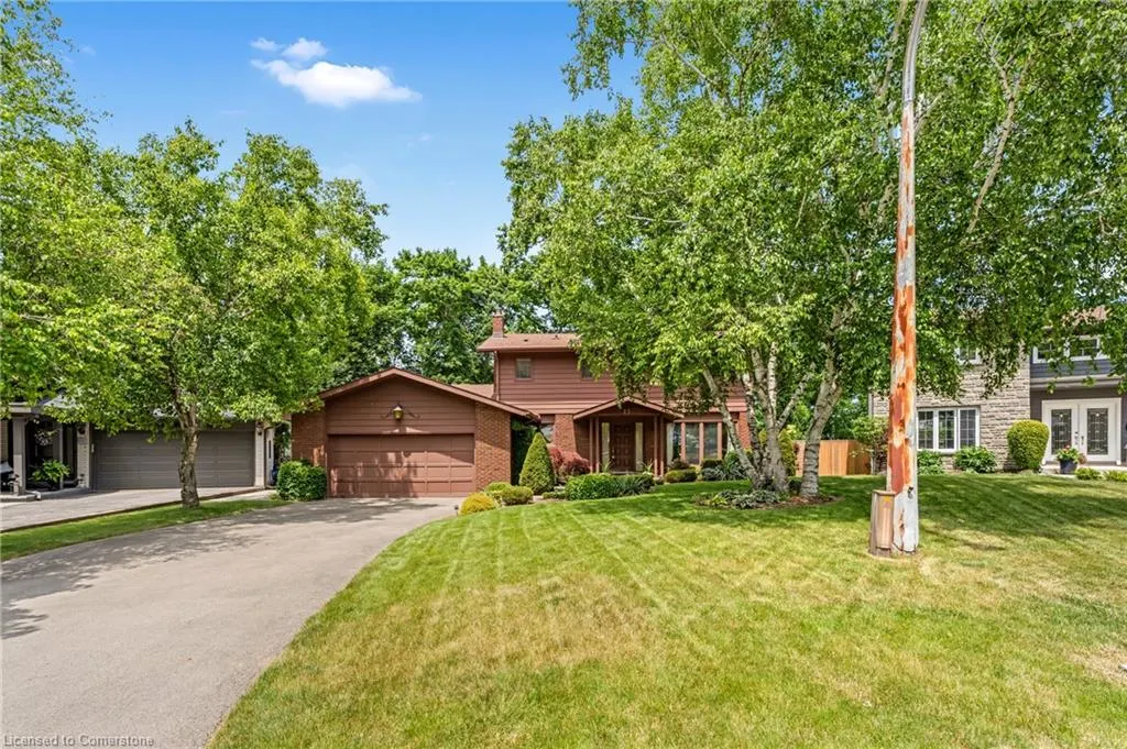 13 Leslie Drive
