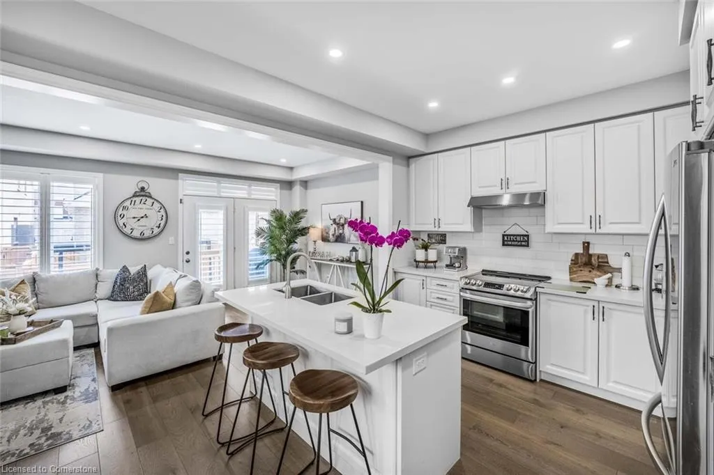 93 Westfield Crescent