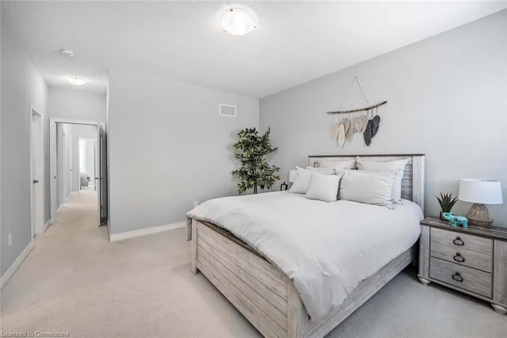 93 Westfield Crescent