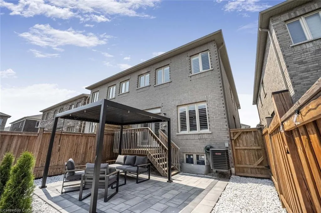 93 Westfield Crescent