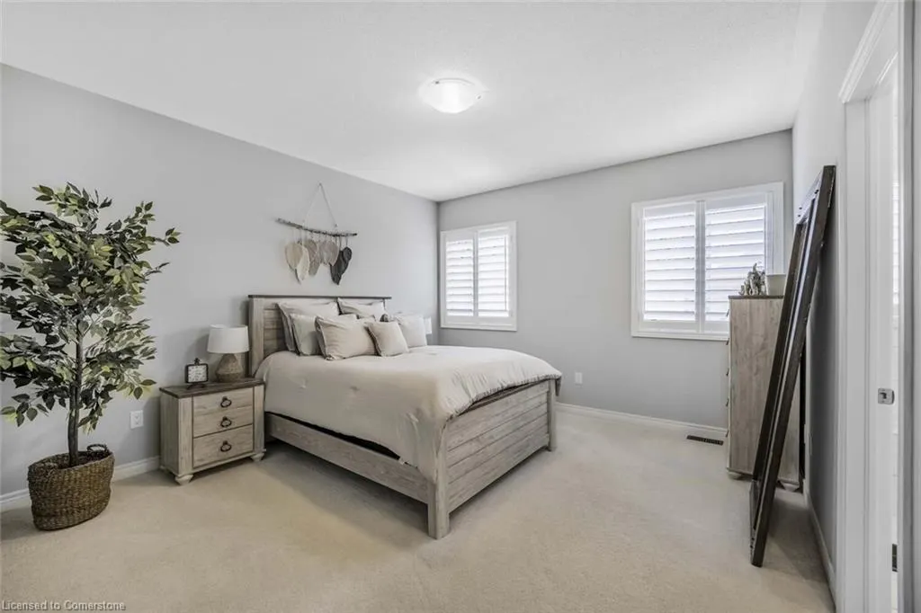 93 Westfield Crescent