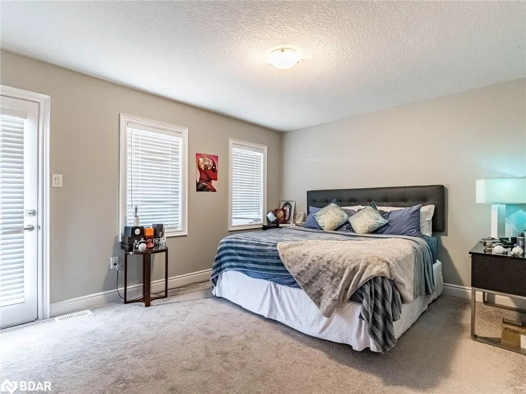 8779 Chickory Trail