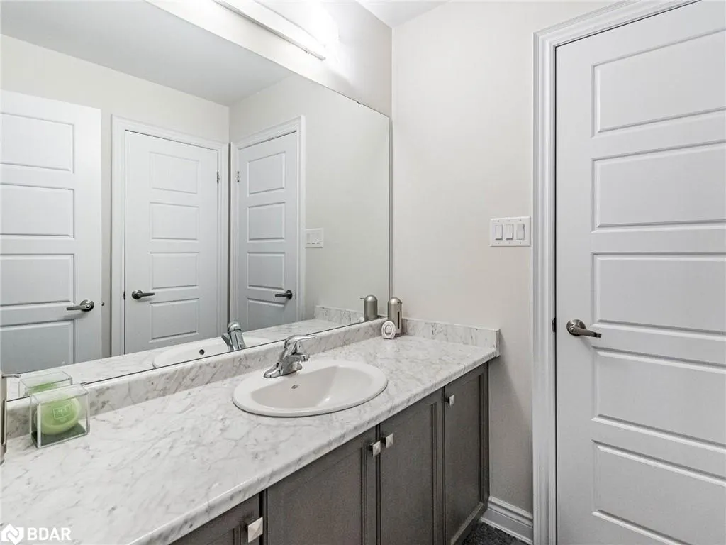8779 Chickory Trail