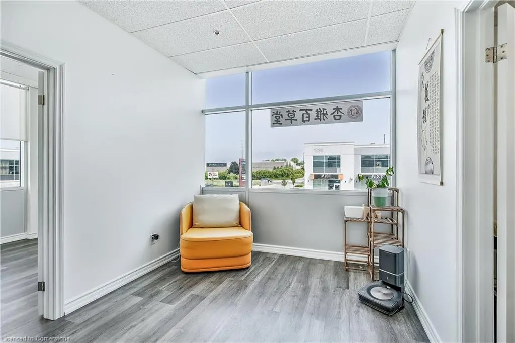 1040 Garner Road W, #207