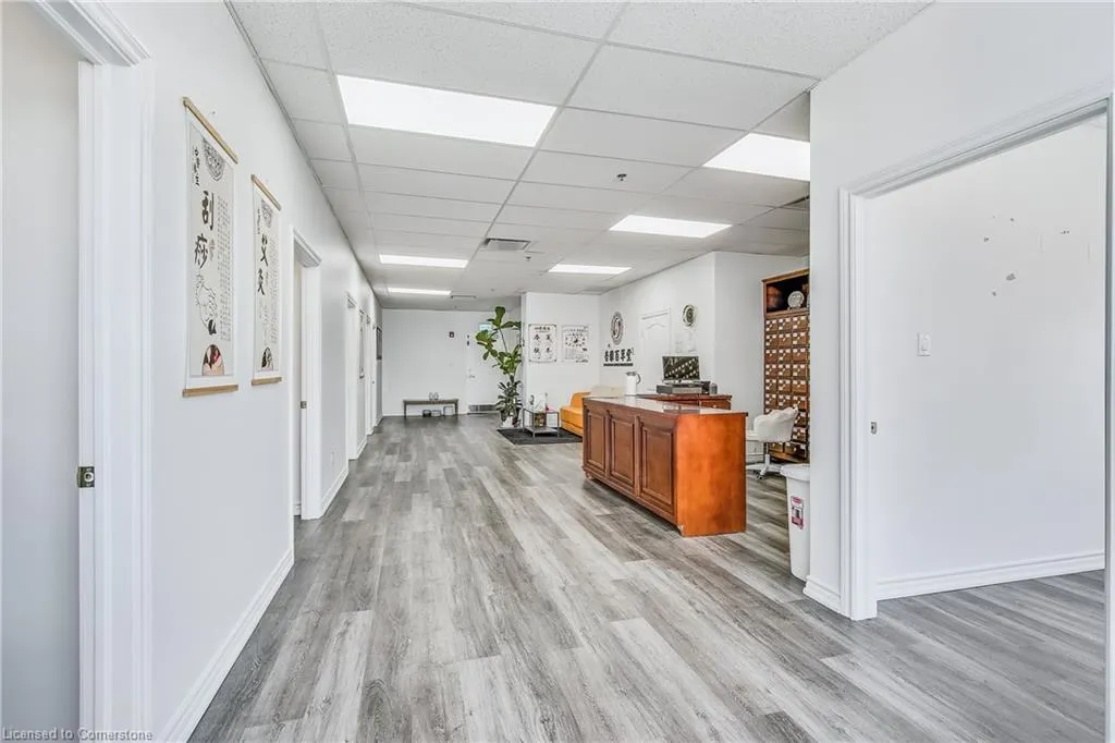 1040 Garner Road W, #207