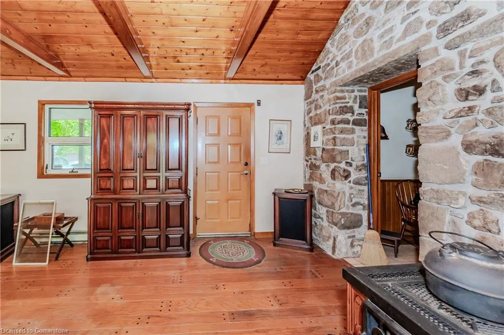 13265 Nassagaweya Puslinch Townline