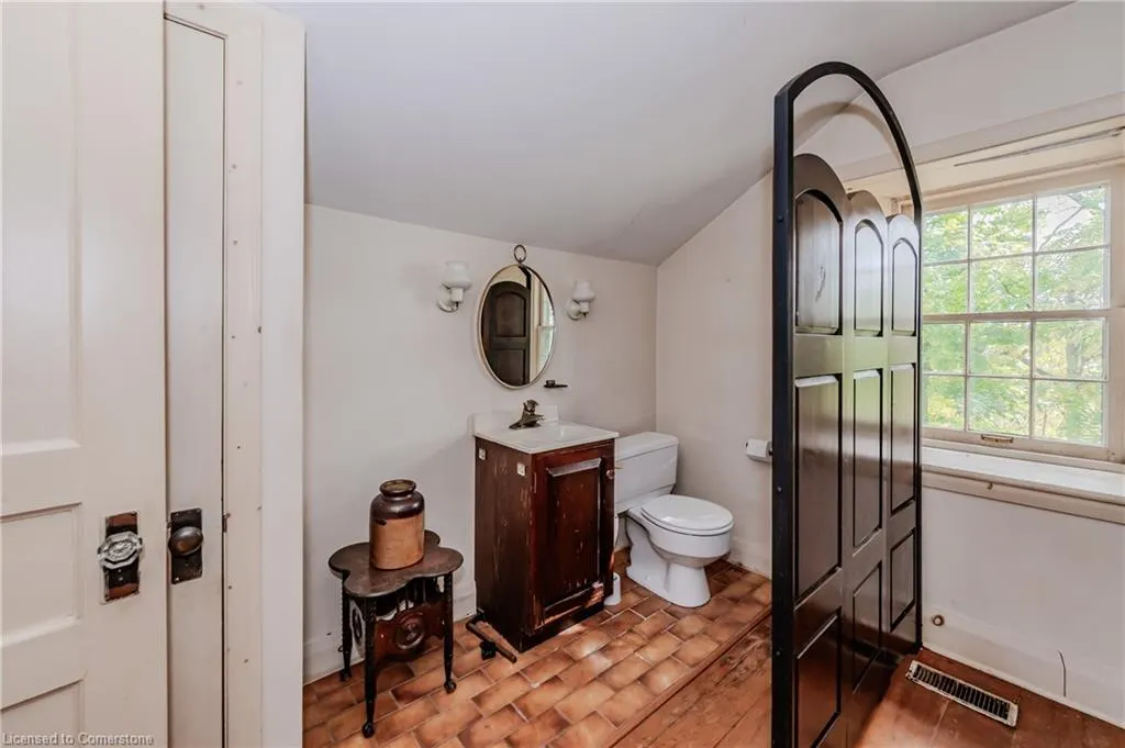 13265 Nassagaweya Puslinch Townline