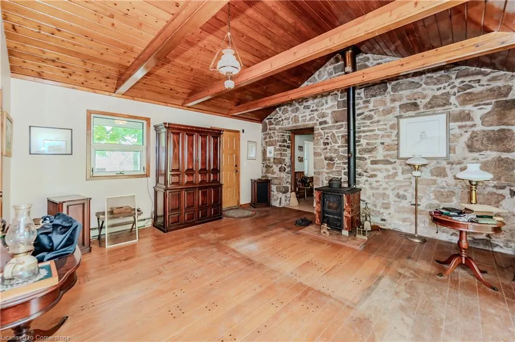 13265 Nassagaweya Puslinch Townline