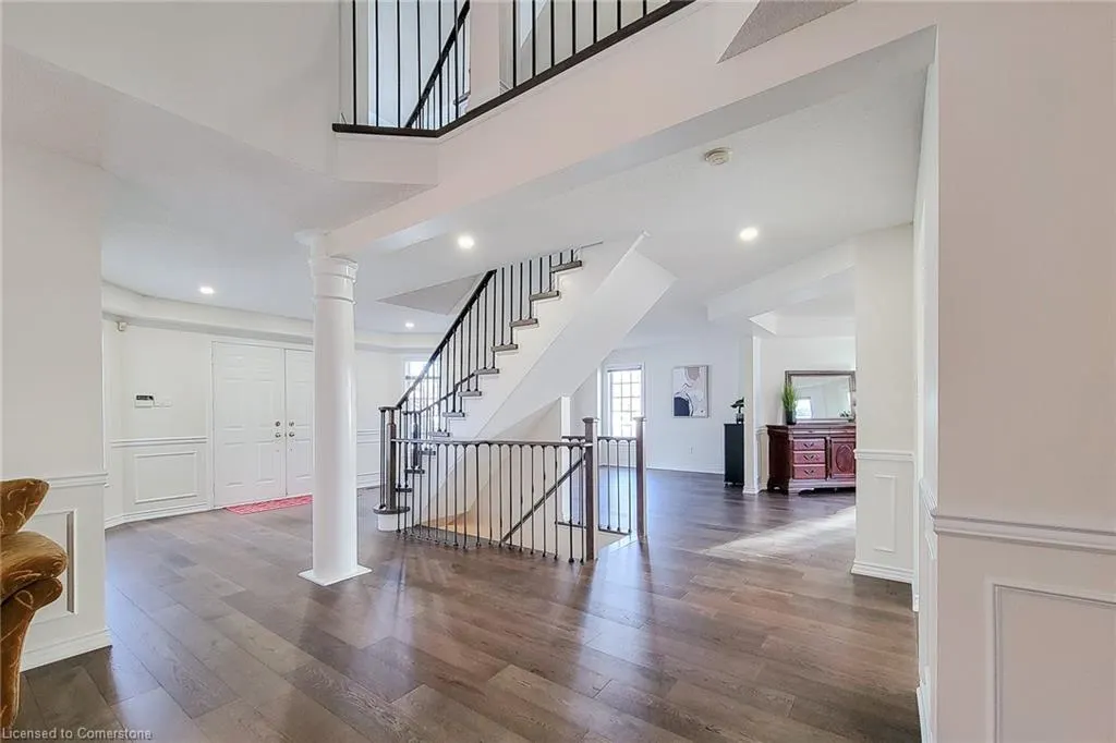85 Meadowlands Boulevard