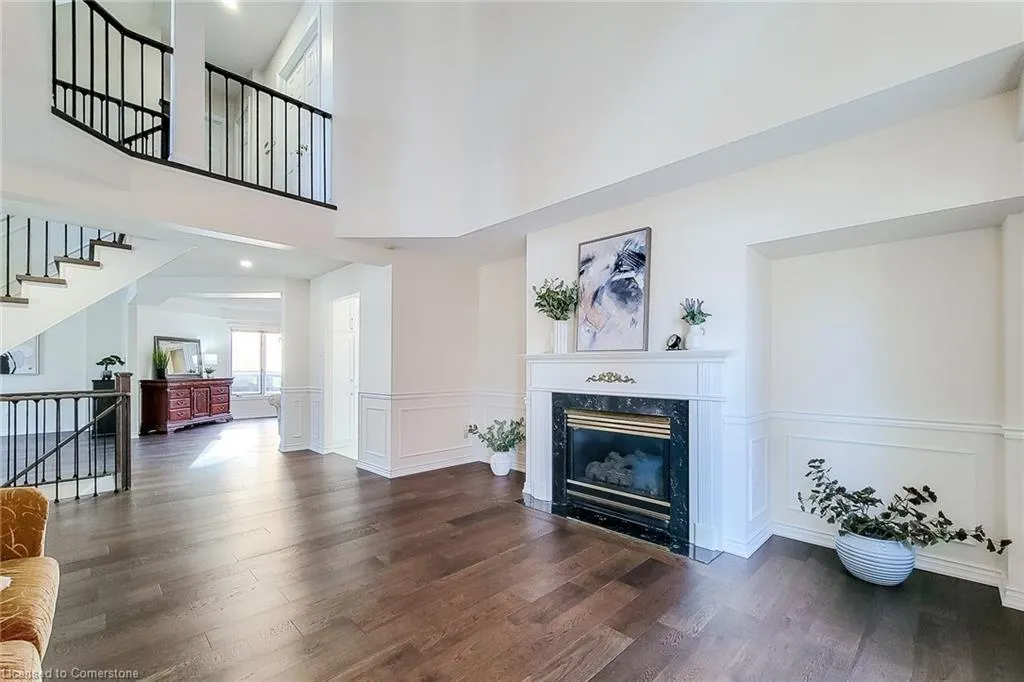 85 Meadowlands Boulevard