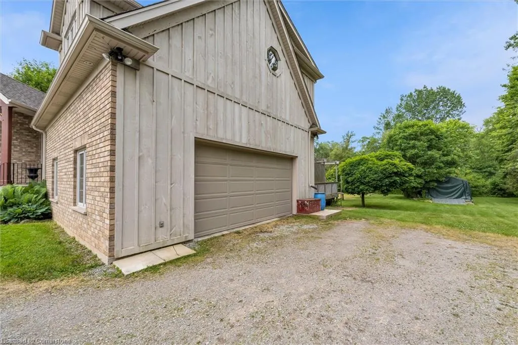 635 Millgrove Side Road