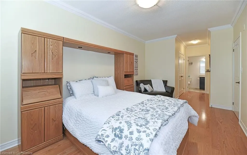 383 Main Street, #112