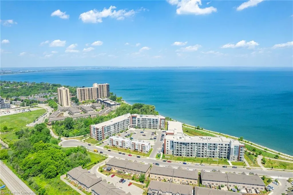 125 Shoreview Place, #422