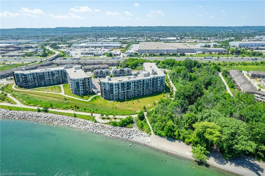 125 Shoreview Place, #422