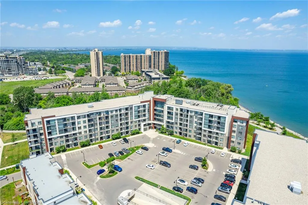 125 Shoreview Place, #422