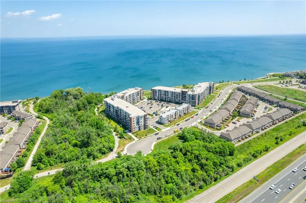 125 Shoreview Place, #422