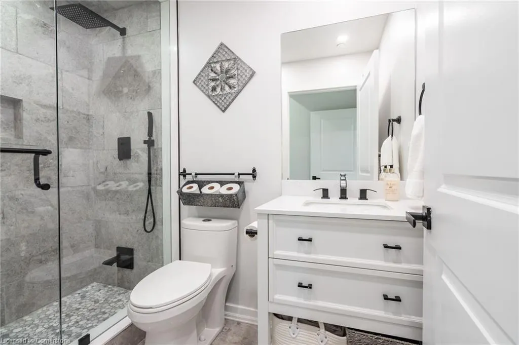 125 Shoreview Place, #422