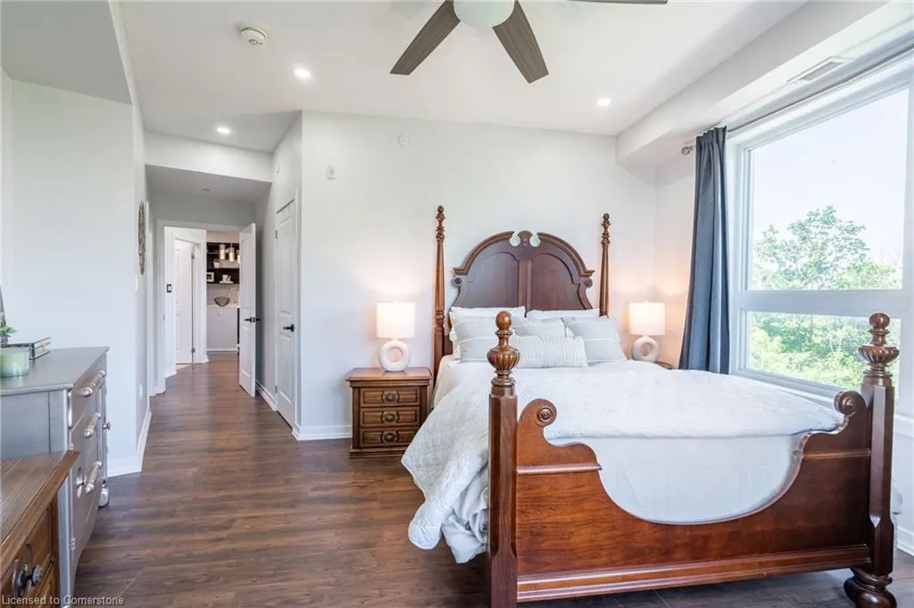125 Shoreview Place, #422