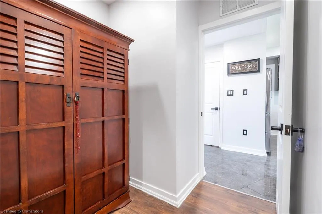 125 Shoreview Place, #422
