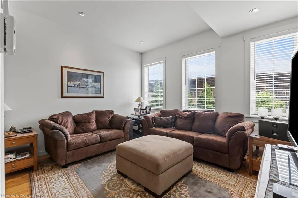 49 Ontario Street, #1