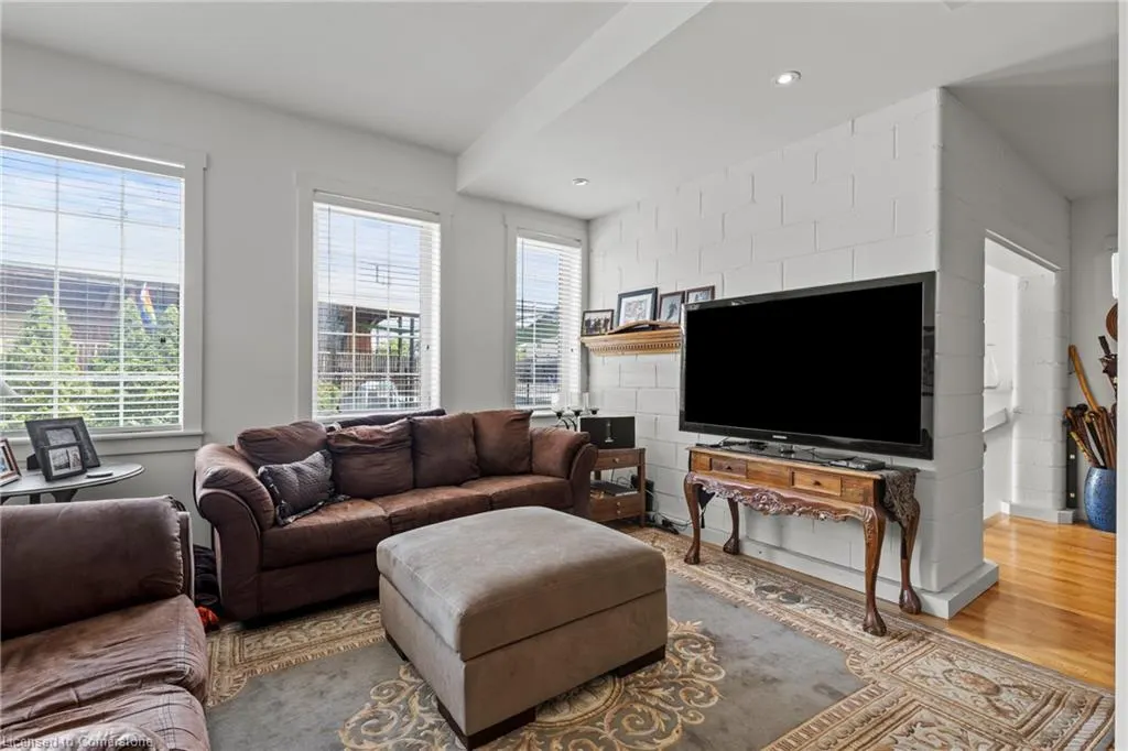 49 Ontario Street, #1