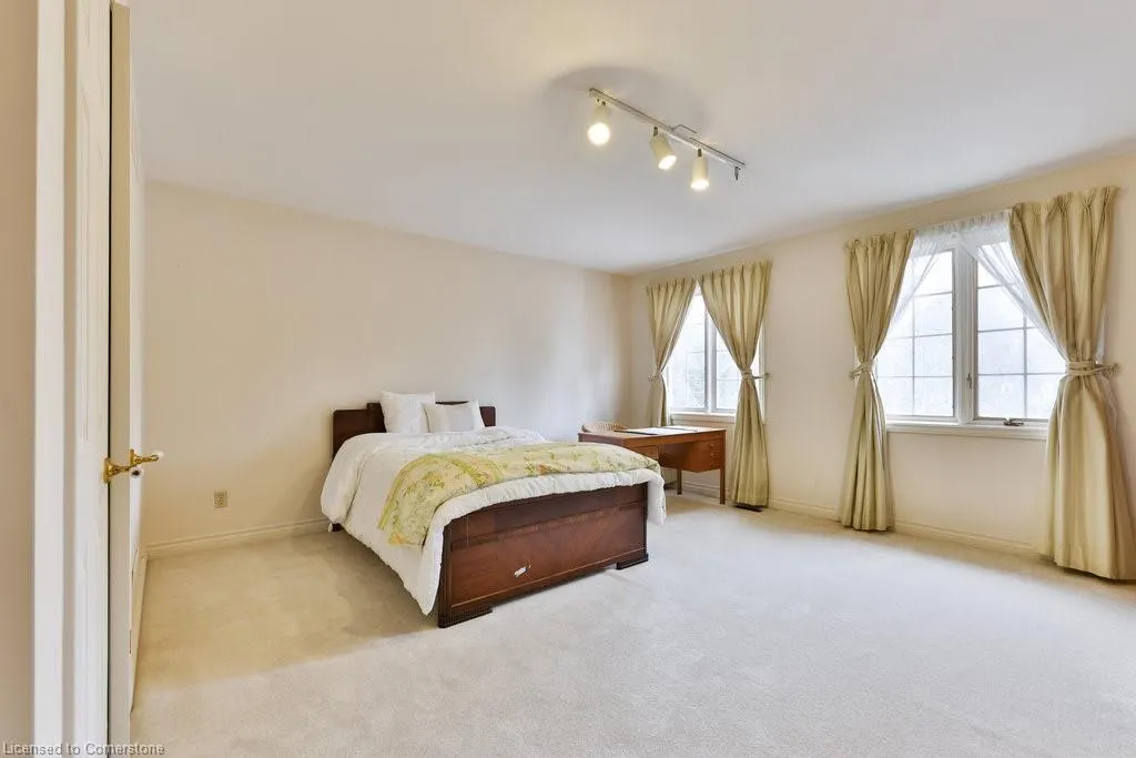 2390 Mississauga Road