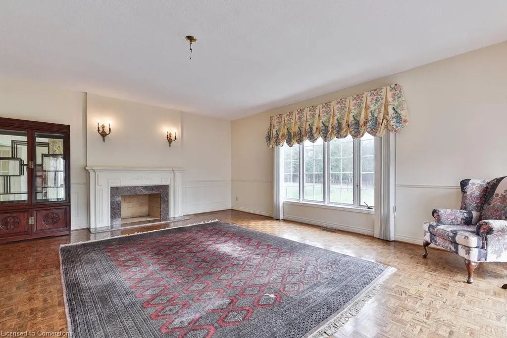 2390 Mississauga Road