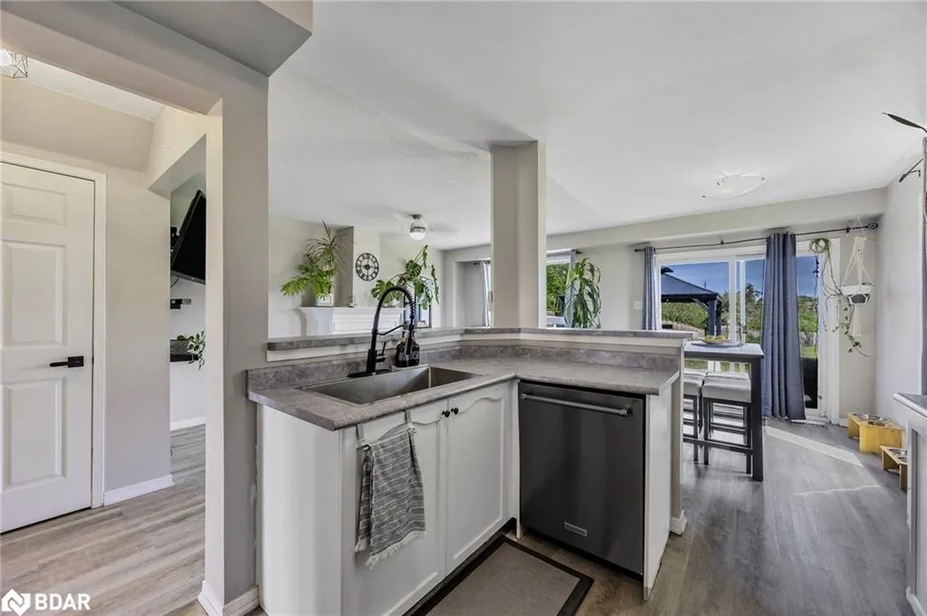 13 Sunset Place