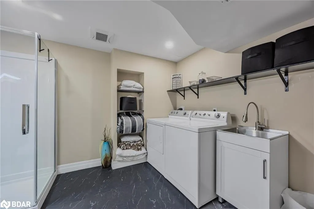 13 Sunset Place
