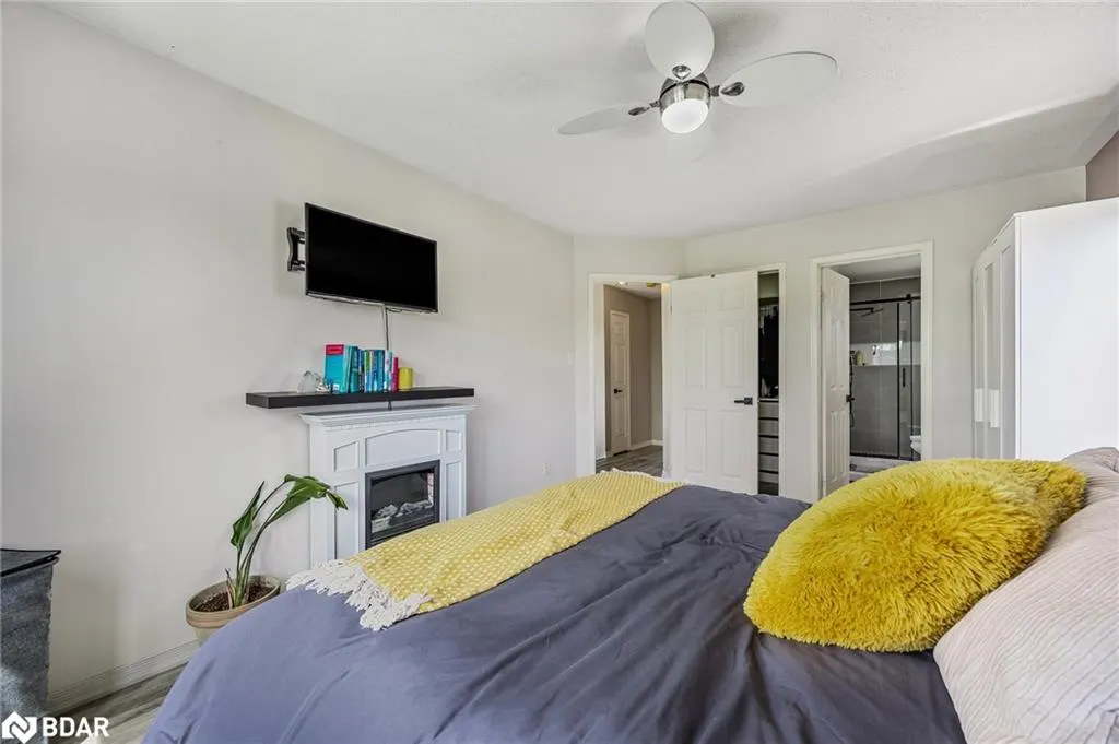 13 Sunset Place