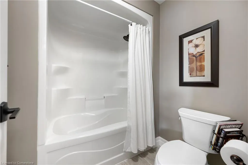 546 Manor Ridge Crescent