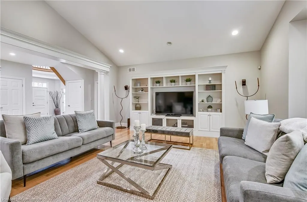 6431 Rockcliffe Estate