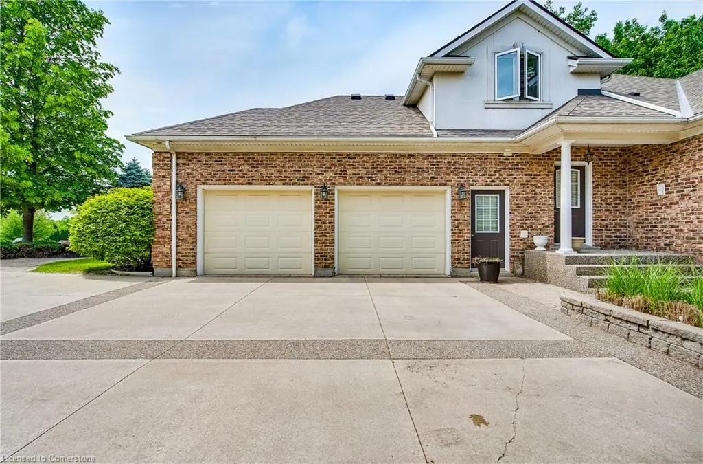 6431 Rockcliffe Estate
