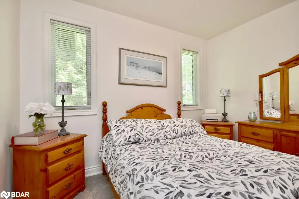 2 Sycamore Circle