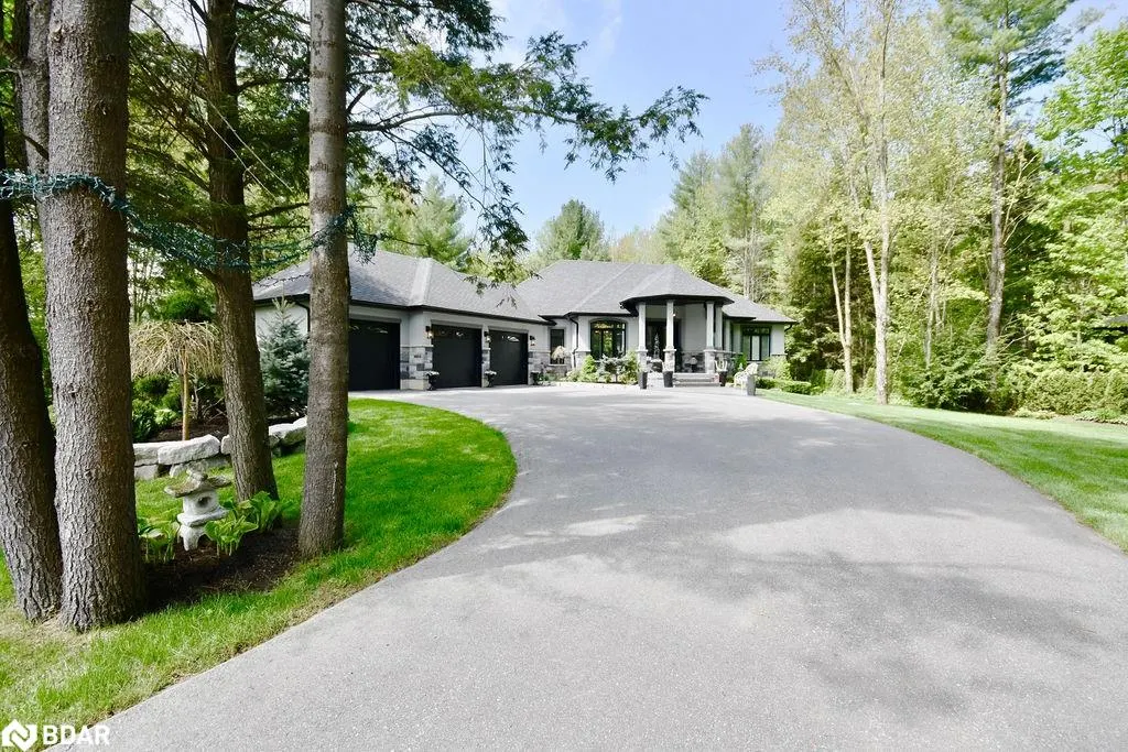 2 Sycamore Circle