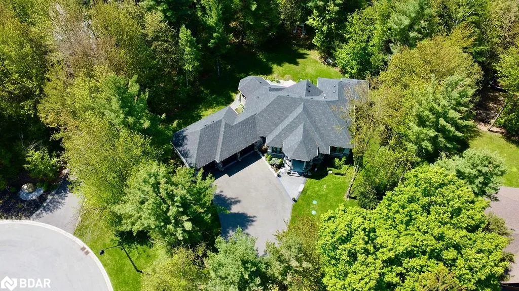 2 Sycamore Circle