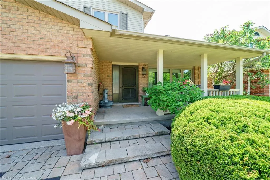 12 Vance Crescent