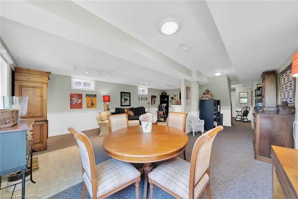 12 Vance Crescent
