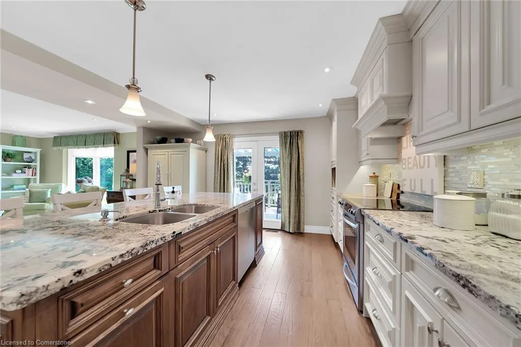 12 Vance Crescent