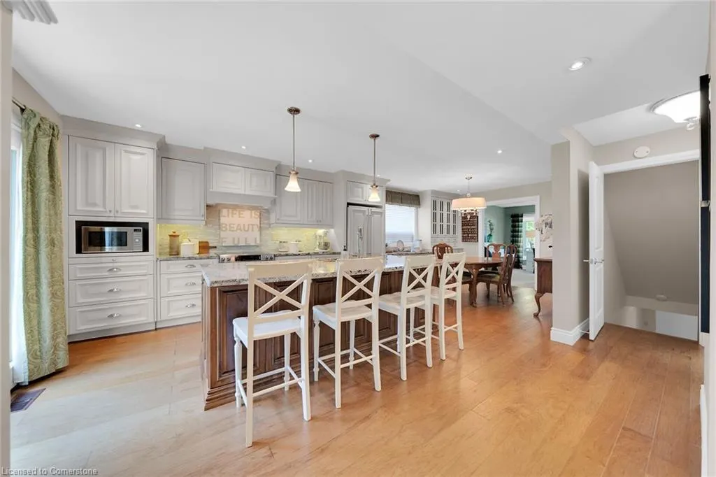 12 Vance Crescent