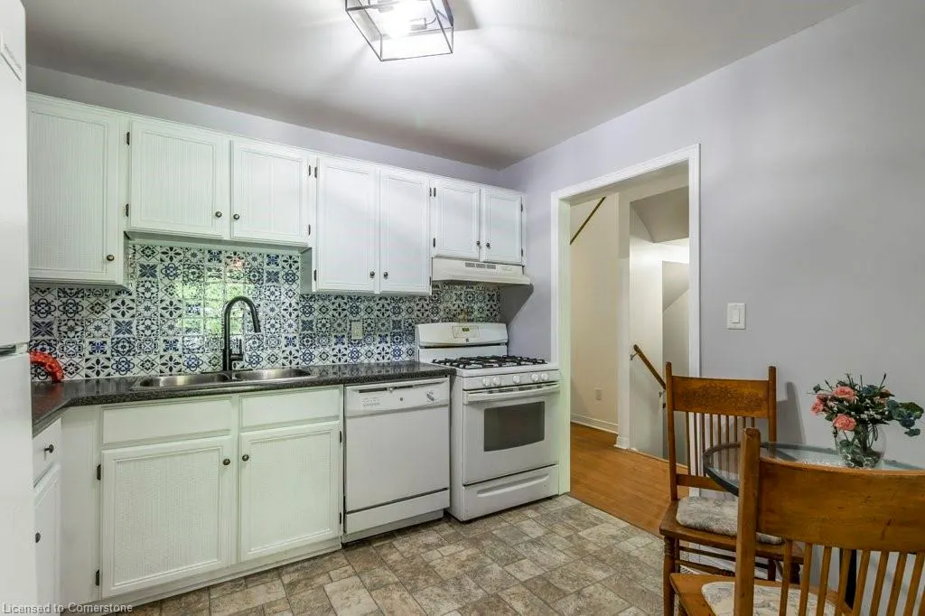 109 Wilson Street W, #14