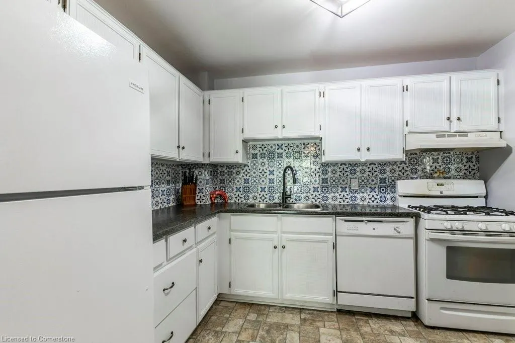 109 Wilson Street W, #14