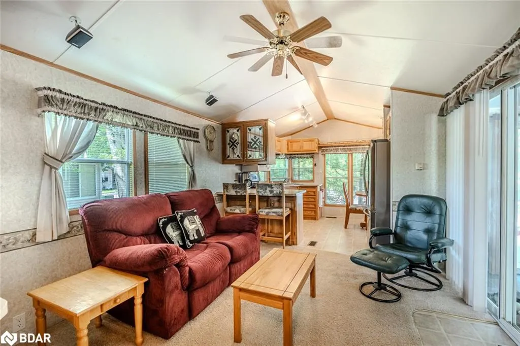 13 Huron Circle