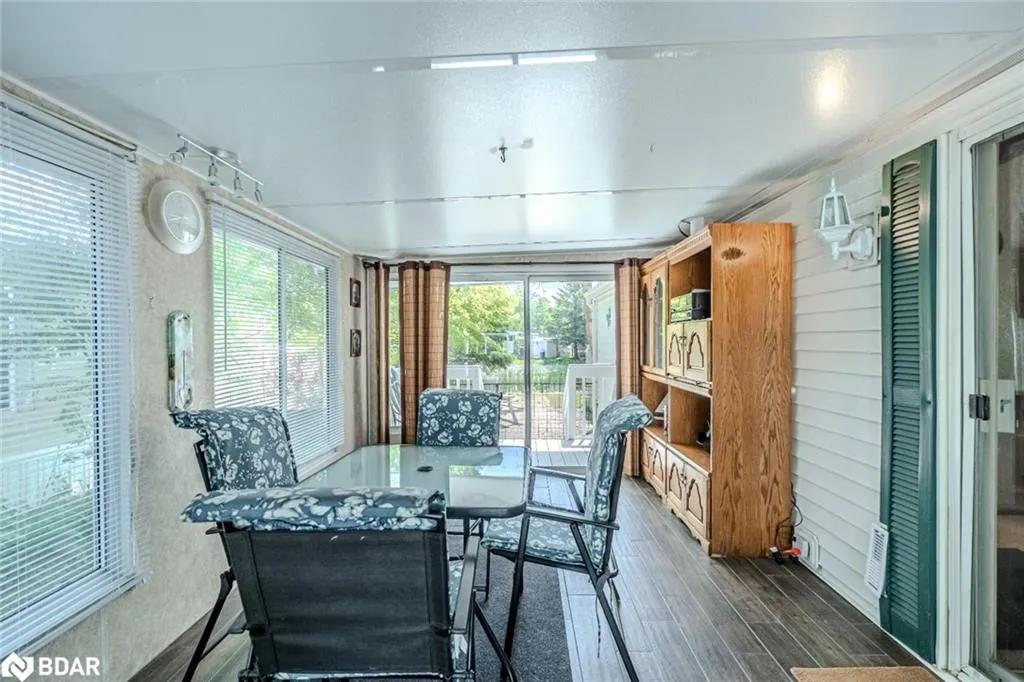 13 Huron Circle