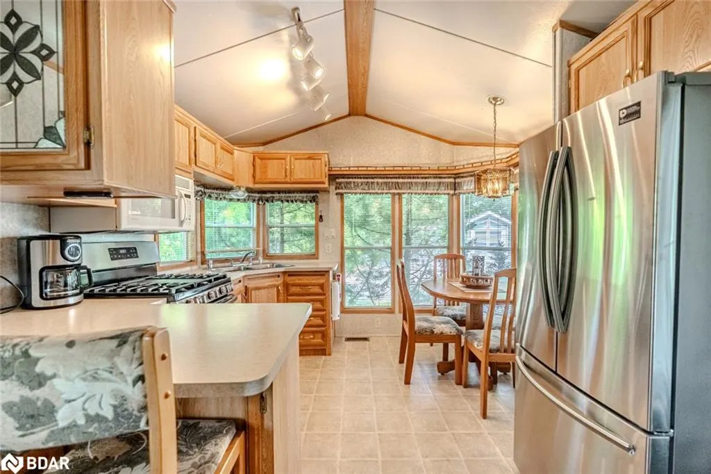 13 Huron Circle