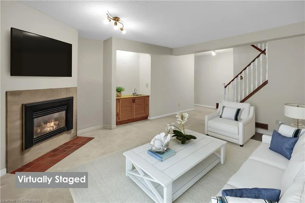 23 Robinson Street N