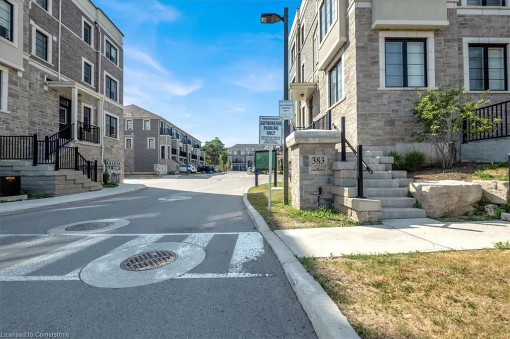 383 Dundas Street E, #26